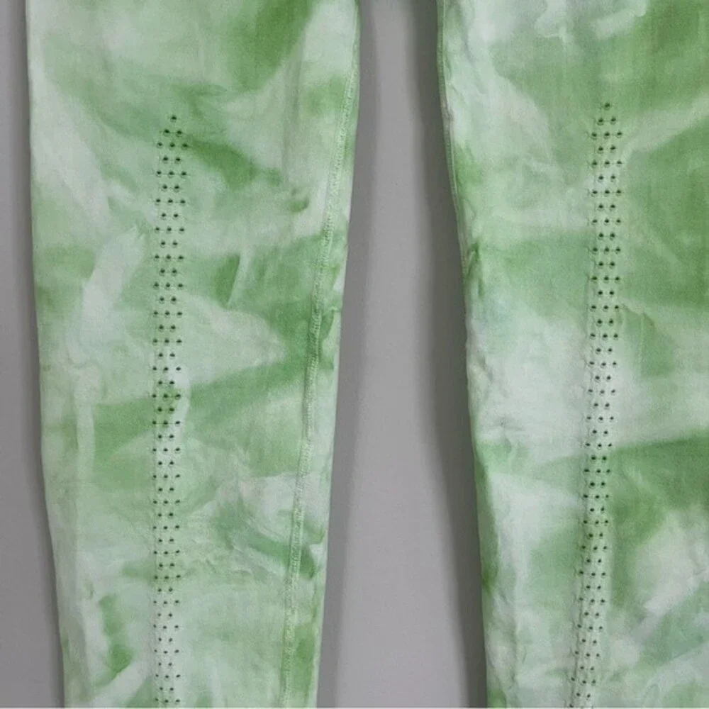 Free People Movement Good Karma Green Tie Dye Seamless 7/8 Leggings, Size M/L